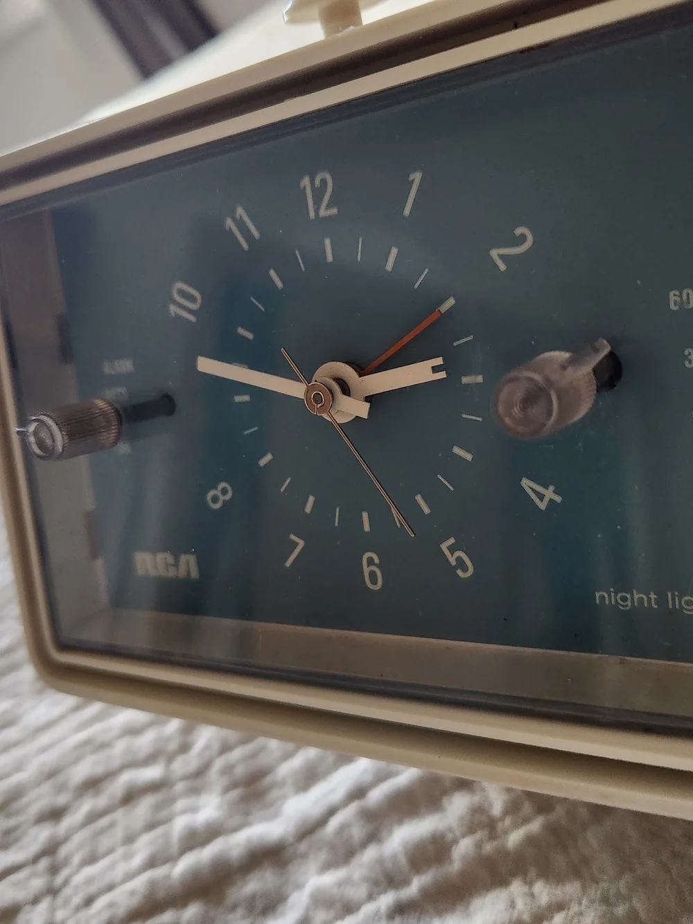 Blue Retro Rca Wall Clock - Vintage-Style Home Wall Decor